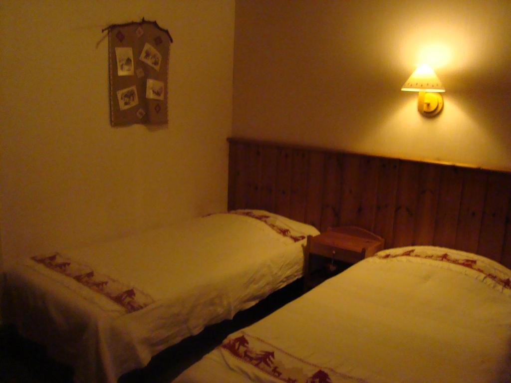 Auberge Saint Antoine Pelvoux Chambre photo